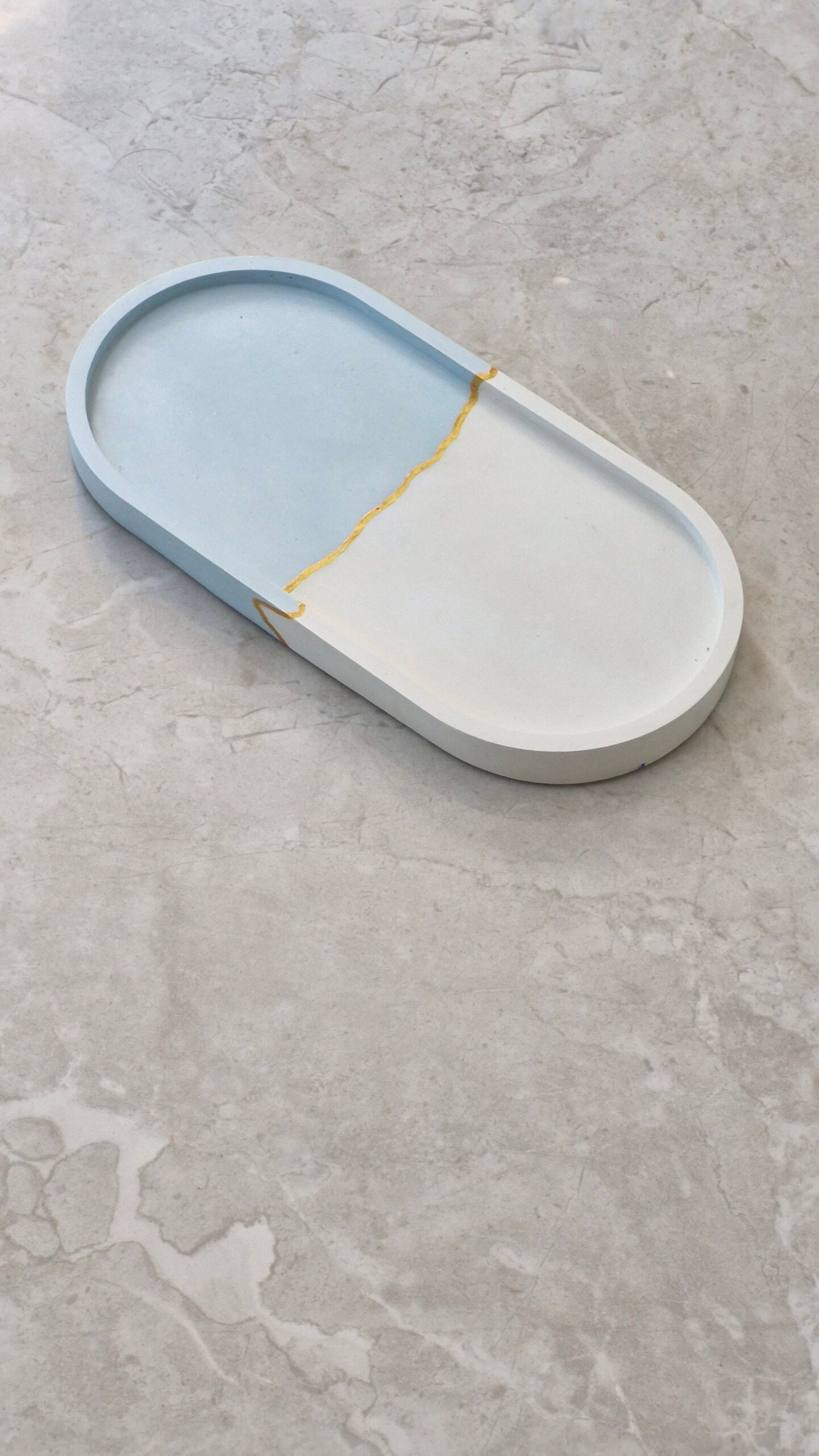Large Two Tone Oval Tray - Pigmented Oval Dish