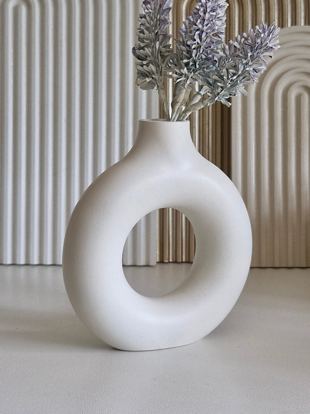 Small Donut Vase - Stunning Doughnut Flower Vase