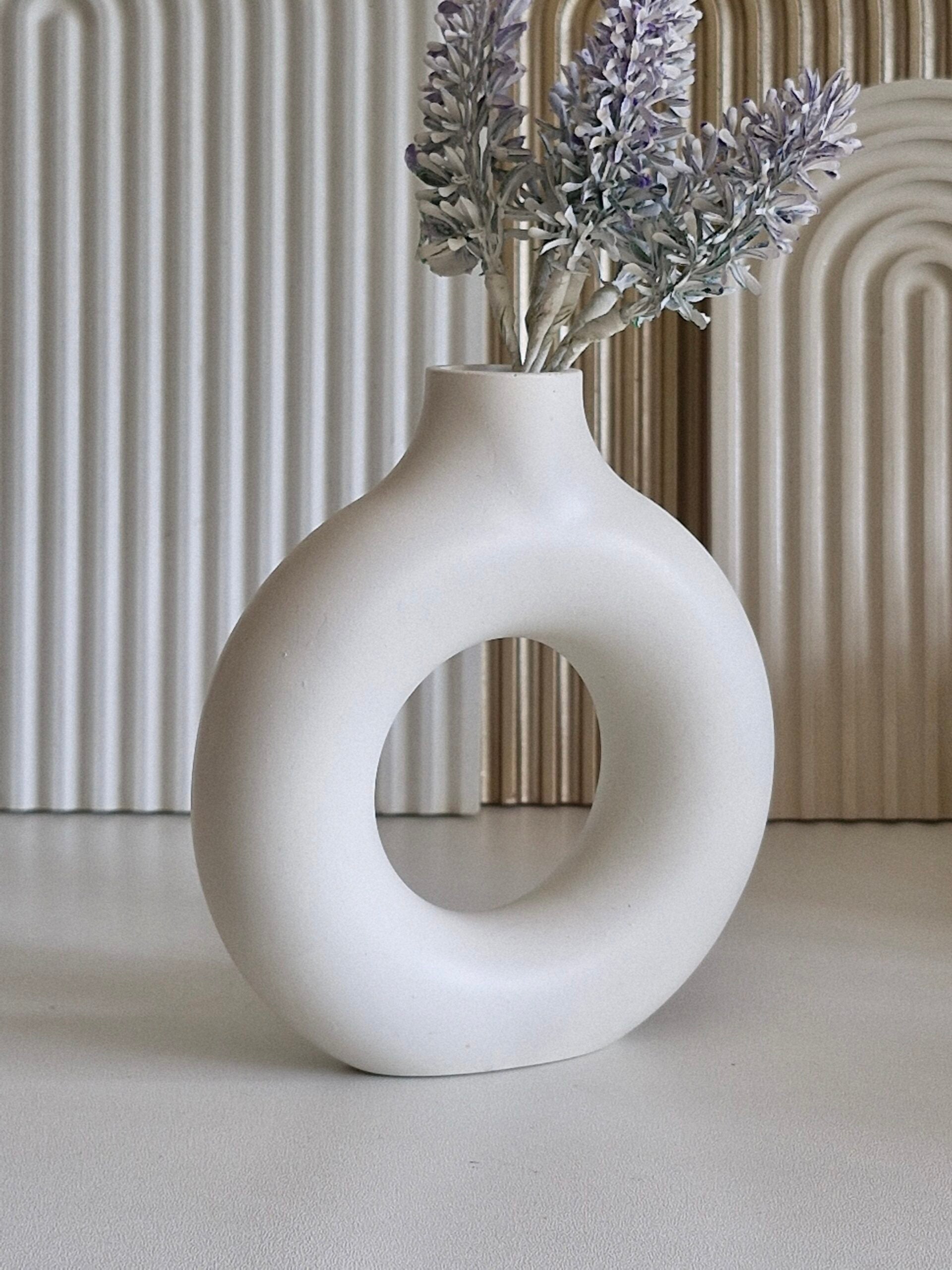 Small Donut Vase - Stunning Doughnut Flower Vase