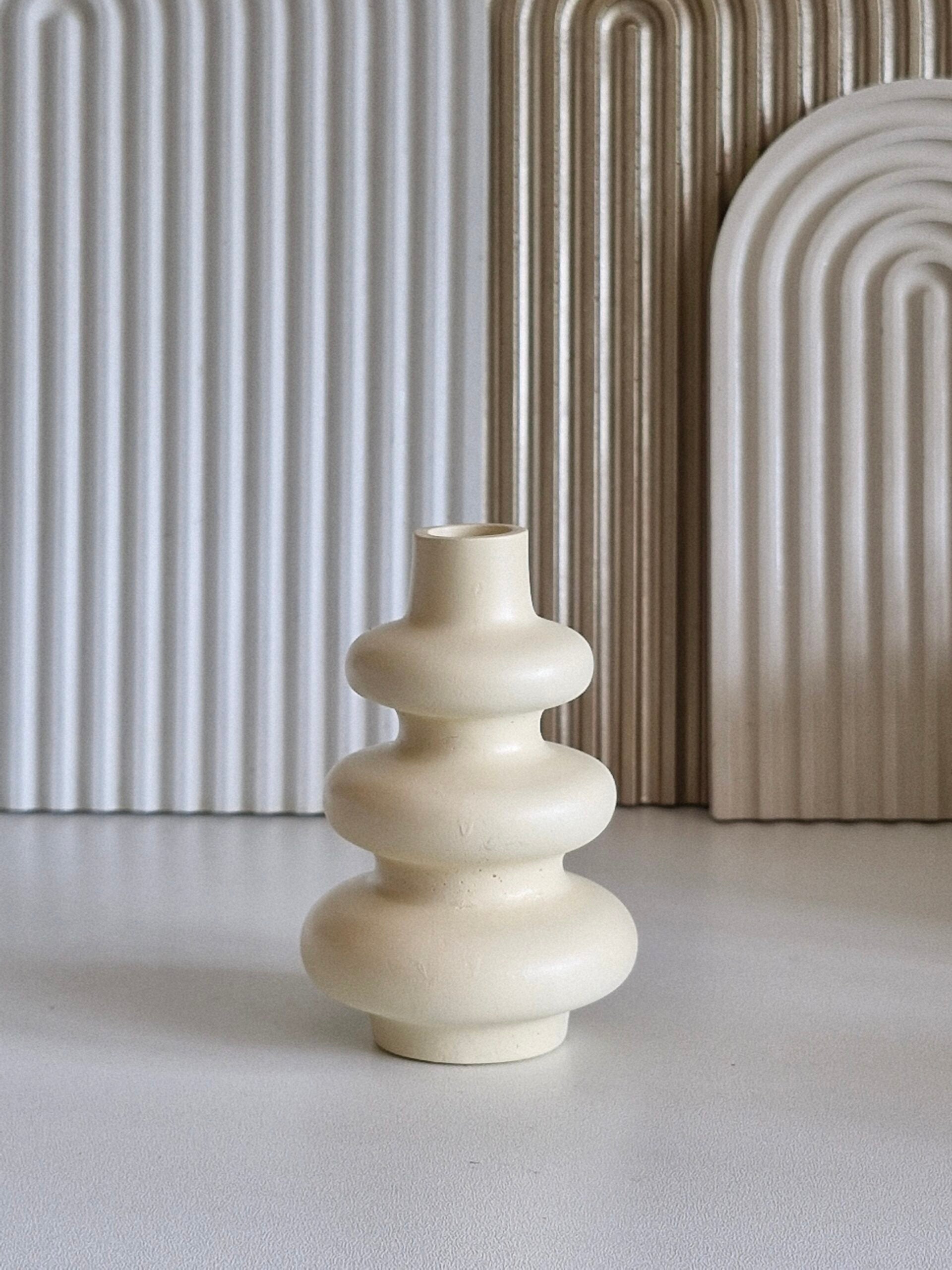 Regular Wave Vase - Stunning Wave Flower Vase