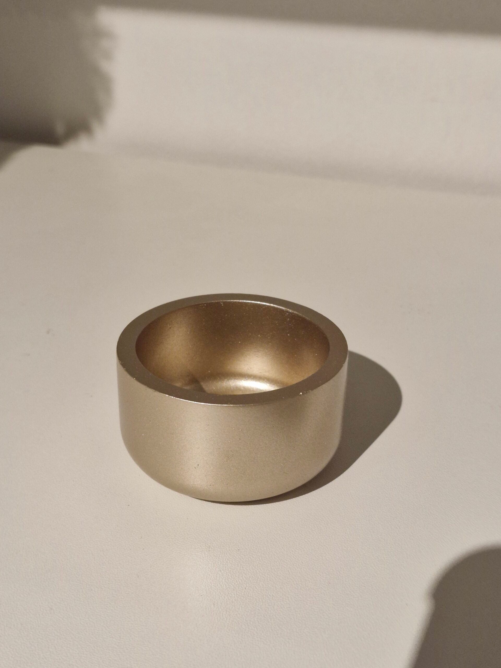 Small Cylinder Pot - Concrete Tealight Cup