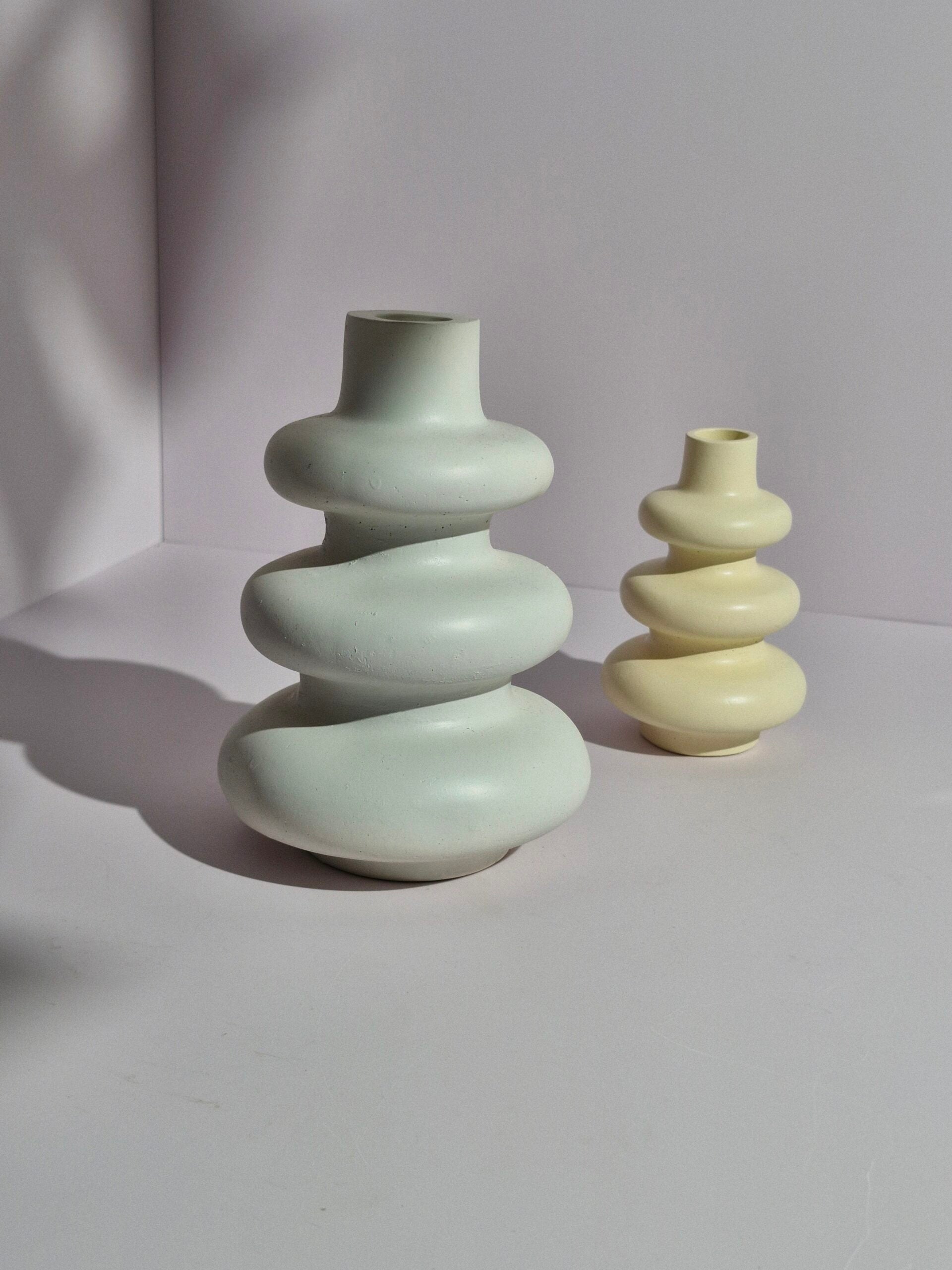 Large Wave Vase- Donut like flower vase