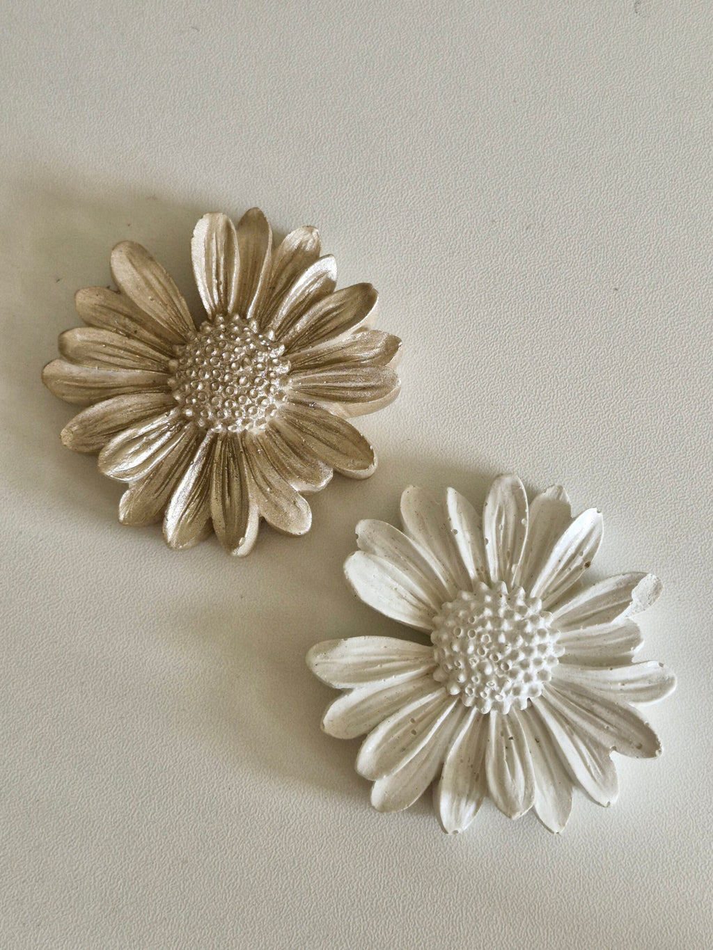 Stunning Concrete Daisy Flower