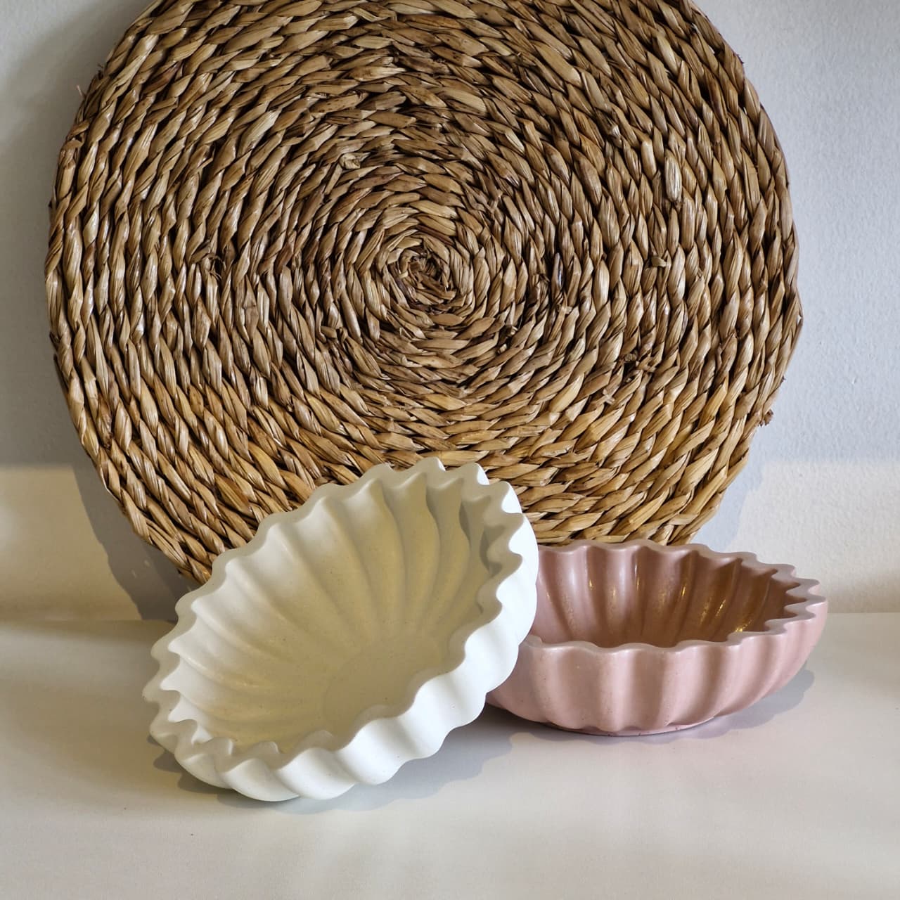 Stunning Wave Bowl - Ruffled Edge Dish