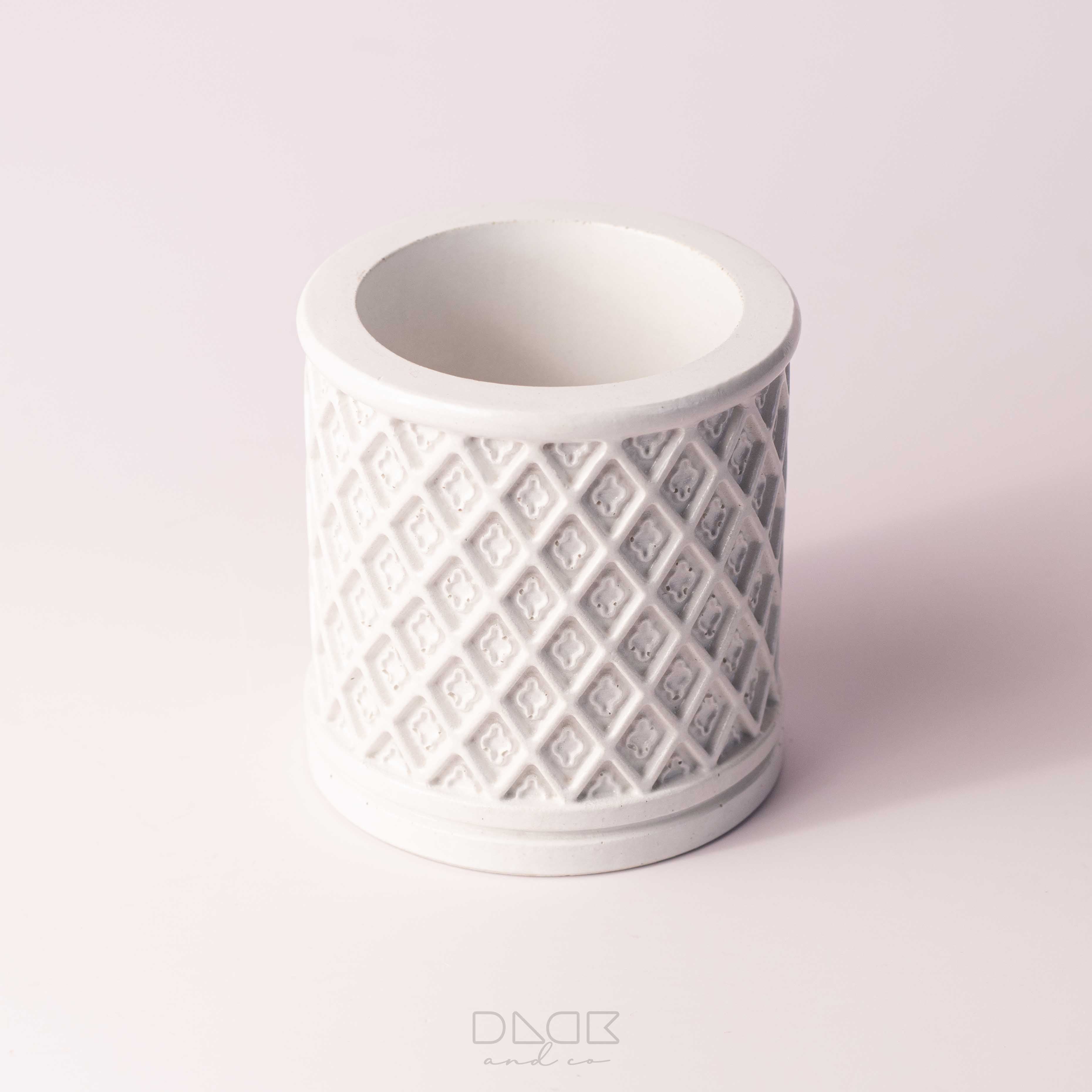 Diamond Brush Holder