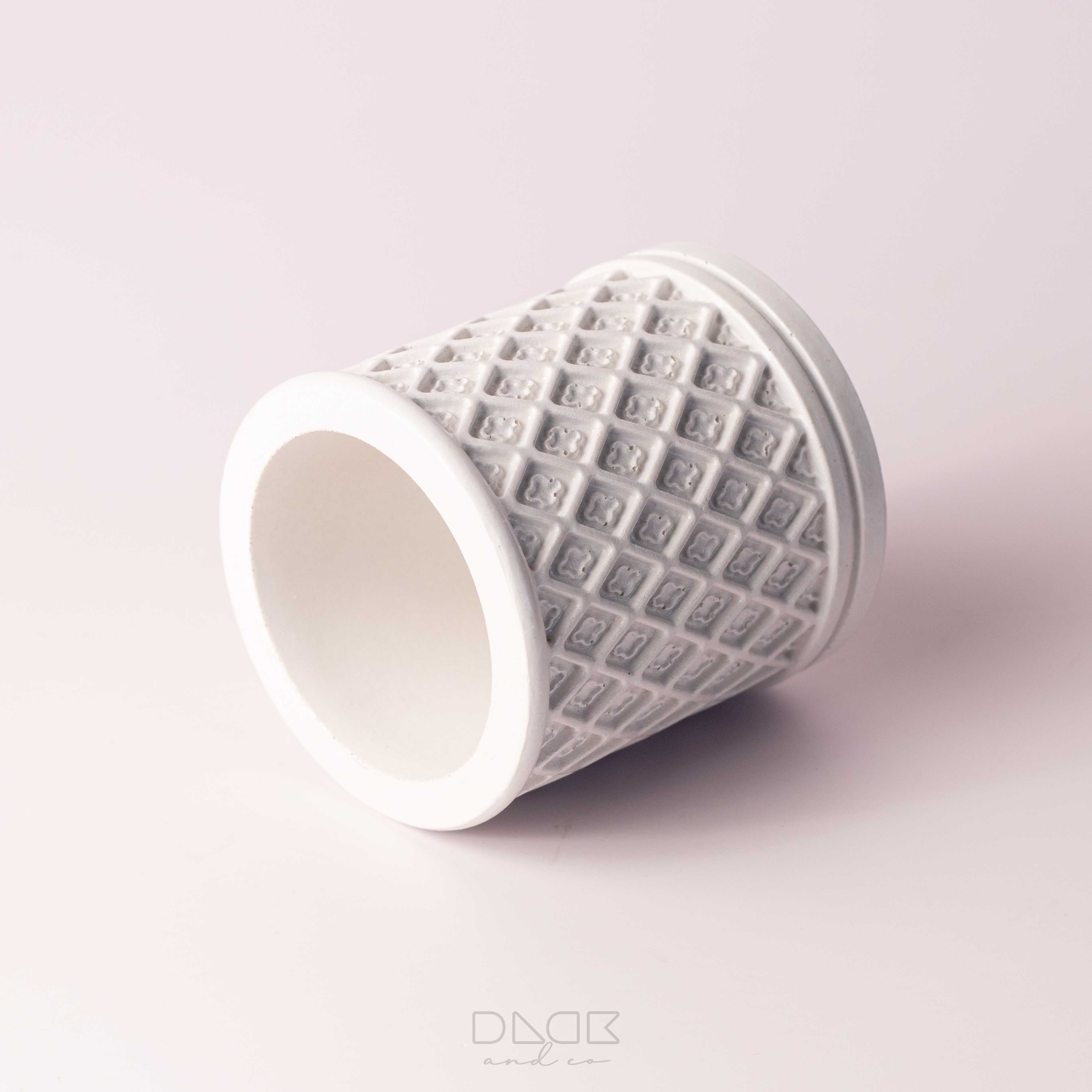Diamond Brush Holder