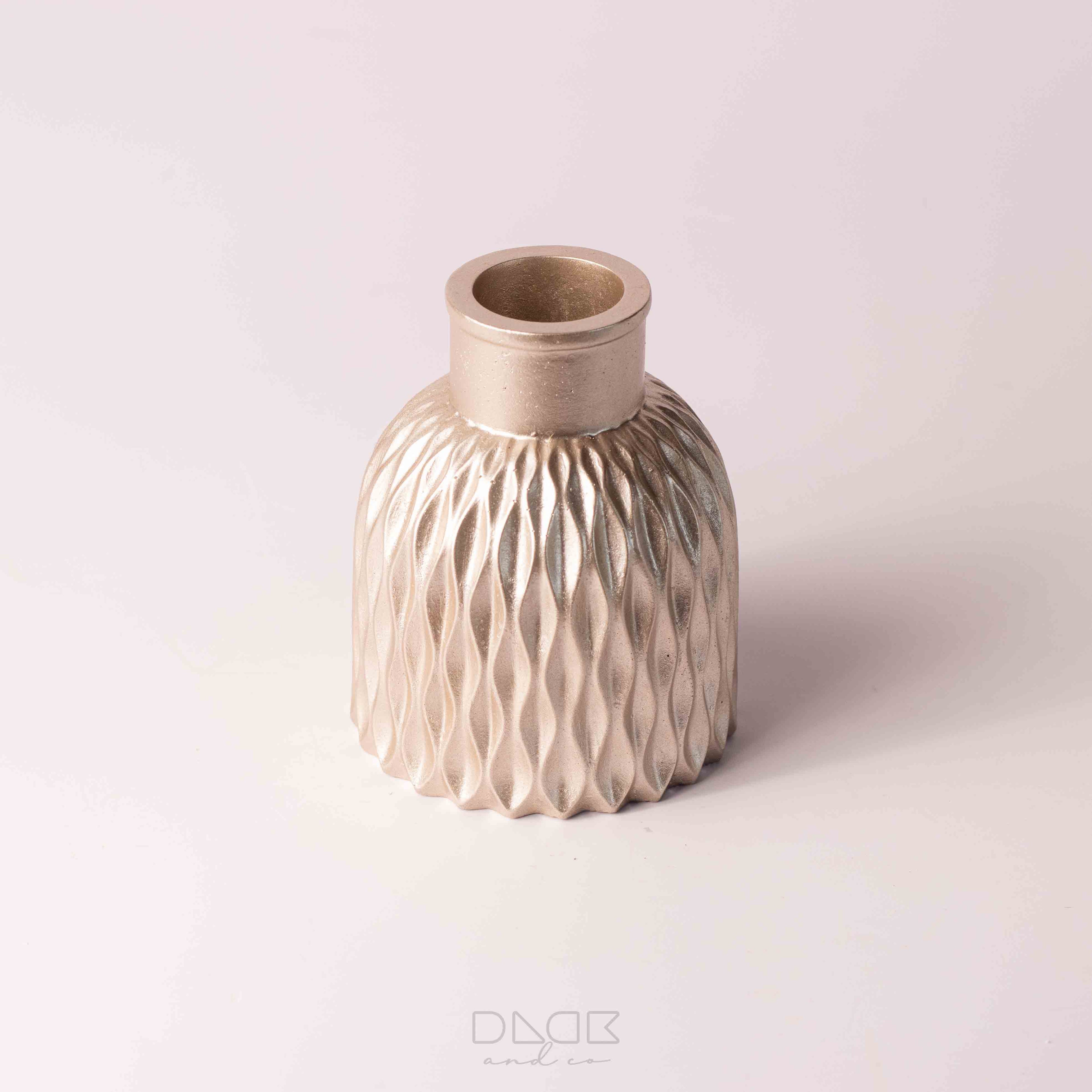Plain Nordic Vase without thread