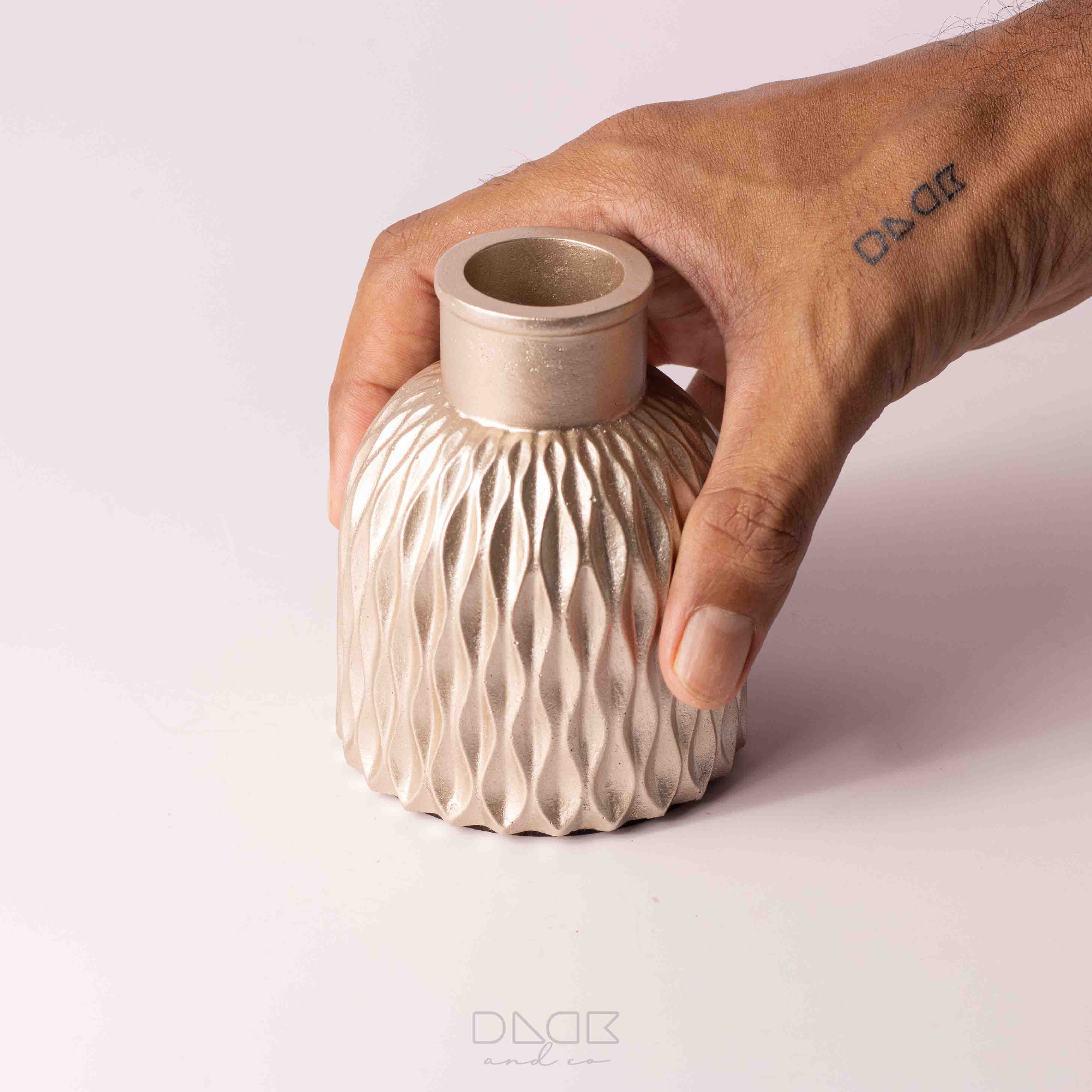 Plain Nordic Vase without thread