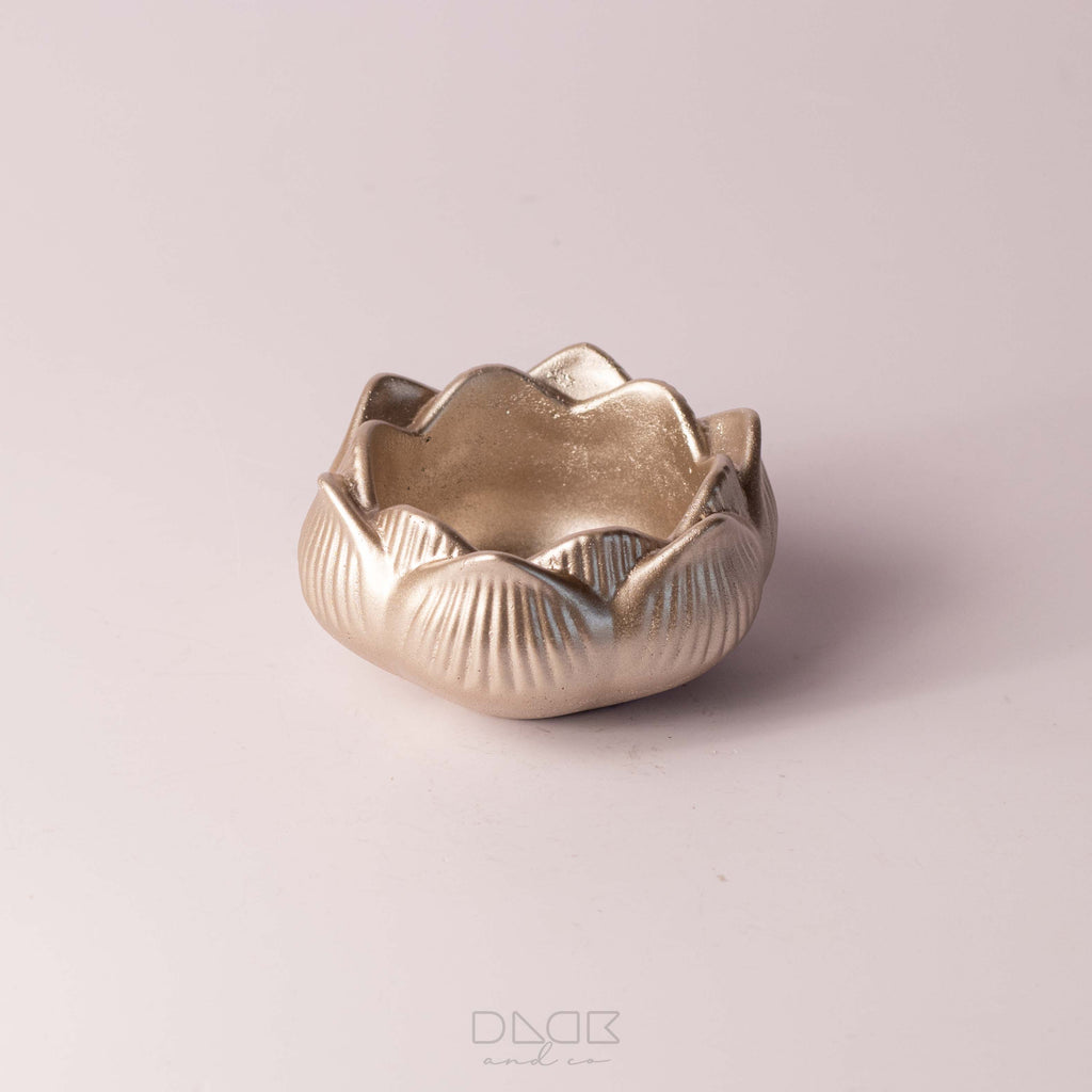 Stunning Lotus Pot - Stunning Flower Pot