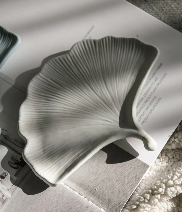 Ginkgo Leaf Tray