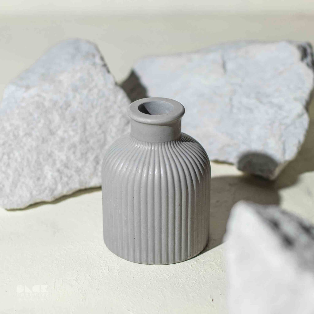 Stylist Concrete Vase in Pastel Colors - Ribbed Bud Vase