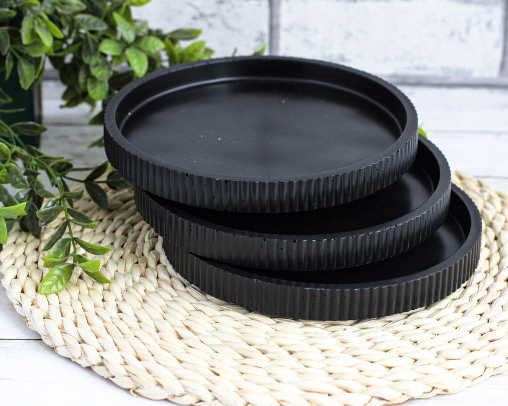 Large Circle Ribbed Tray - Round Plate
