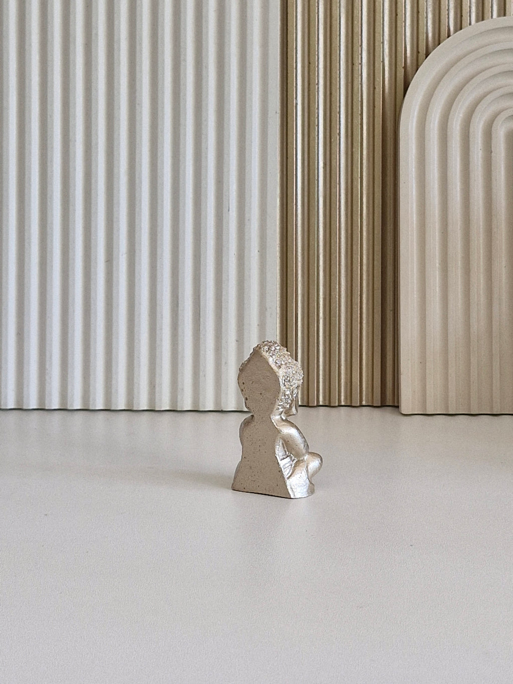 Mini Buddha Statue - Peaceful Spiritual Home Décor
